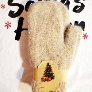 Wool, angora mittens ♥️